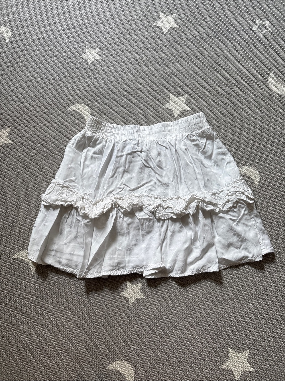 Storia White Ruffle Tier Mini Skirt